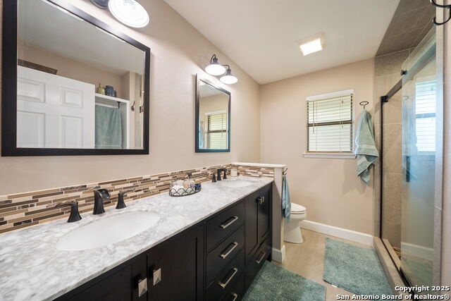 Image 24 of 38 For 7511 Louisa Allen Ct