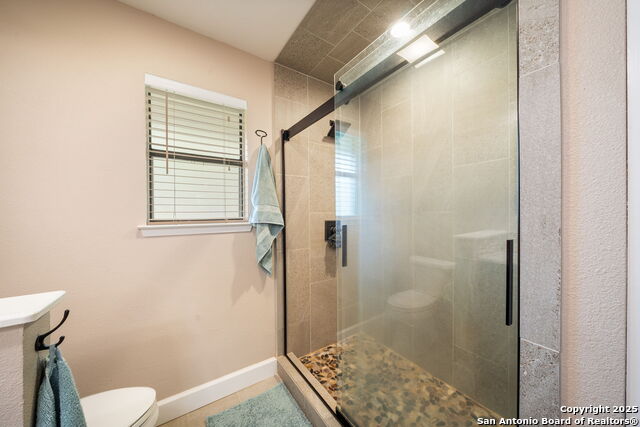 Image 25 of 38 For 7511 Louisa Allen Ct