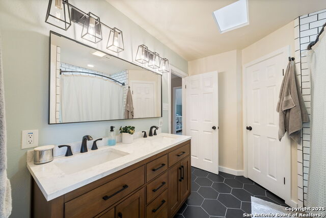 Image 28 of 38 For 7511 Louisa Allen Ct