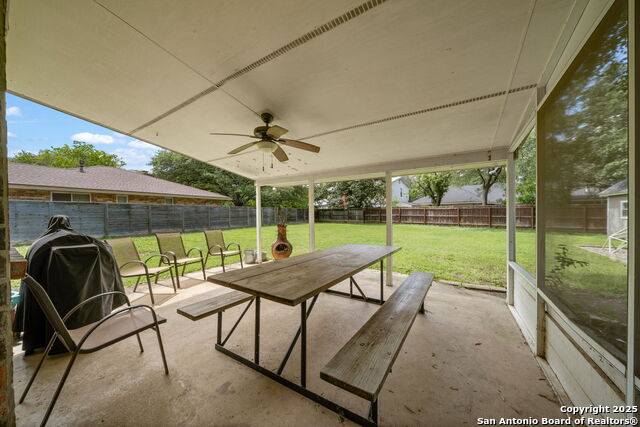 Image 33 of 38 For 7511 Louisa Allen Ct