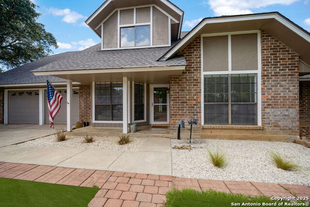 Image 4 of 38 For 7511 Louisa Allen Ct