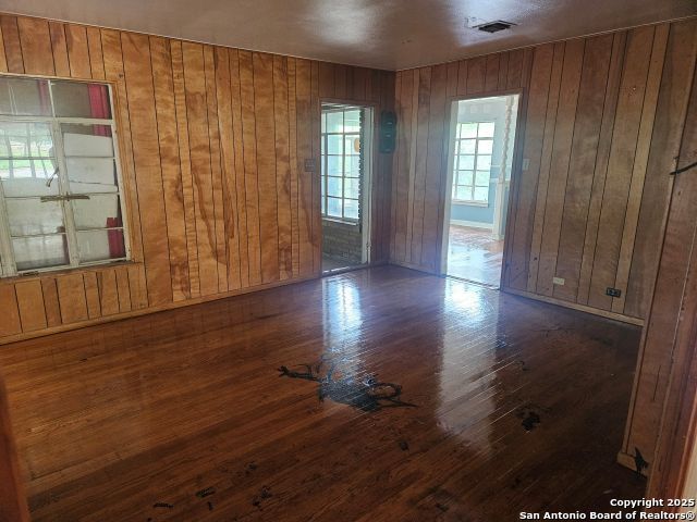 Image 11 of 21 For 2310 Gramercy W