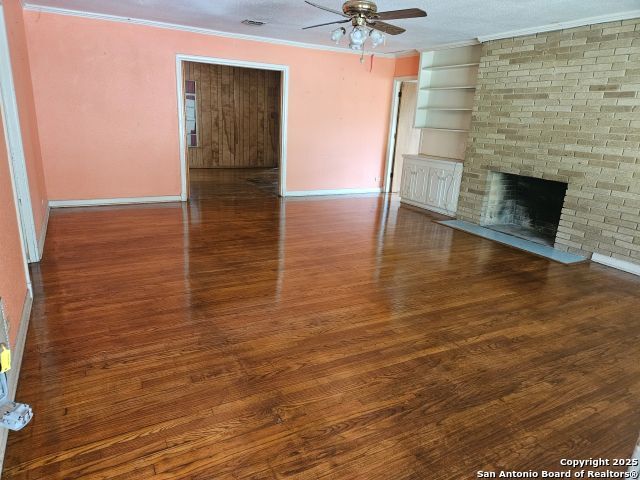 Image 5 of 21 For 2310 Gramercy W
