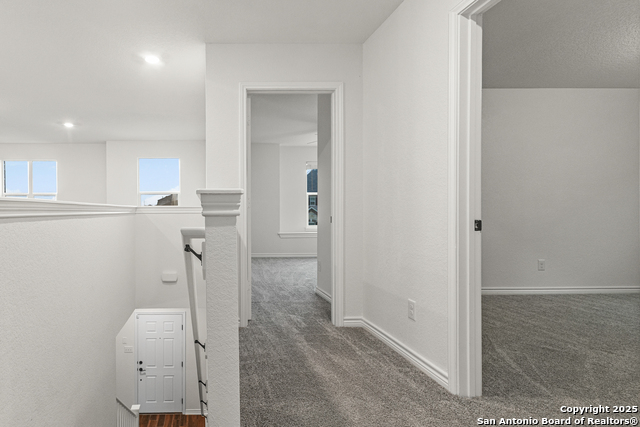 Image 19 of 34 For 4557 Klein Meadows