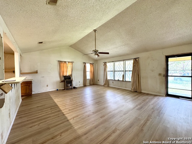 Image 15 of 41 For 4127 Pleasanton