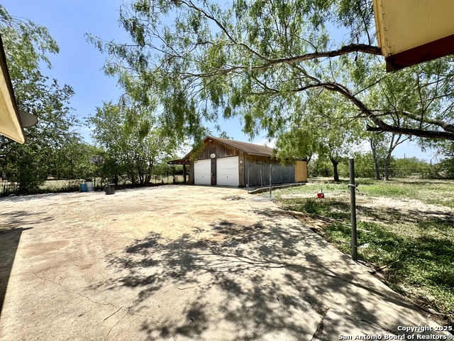 Image 32 of 41 For 4127 Pleasanton