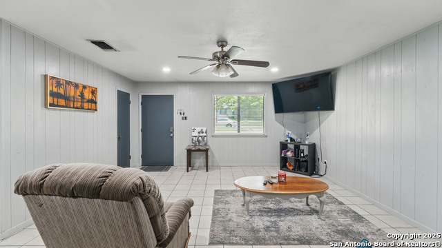 Image 6 of 29 For 937 Elsik  