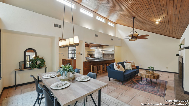 Image 3 of 31 For 830 Candlewood