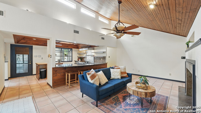 Image 5 of 31 For 830 Candlewood