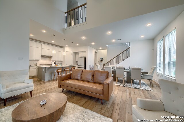 Image 12 of 32 For 501 Huntwick Drive