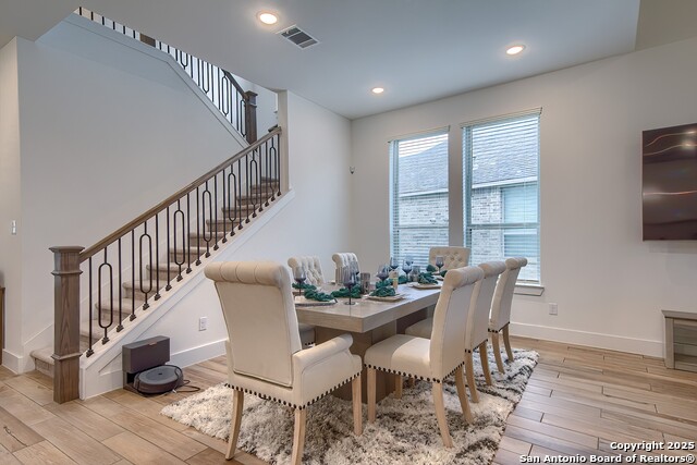 Image 9 of 32 For 501 Huntwick Drive