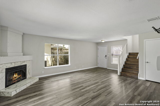 Image 4 of 25 For 9646 Ivy Plain