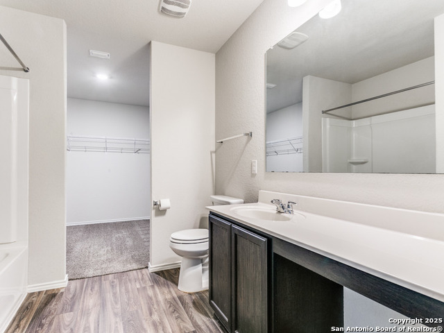 Listing photo id 11 for 9410 Sandy Ridge
