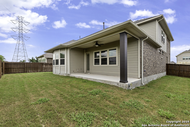 Image 23 of 24 For 945 Foxbrook