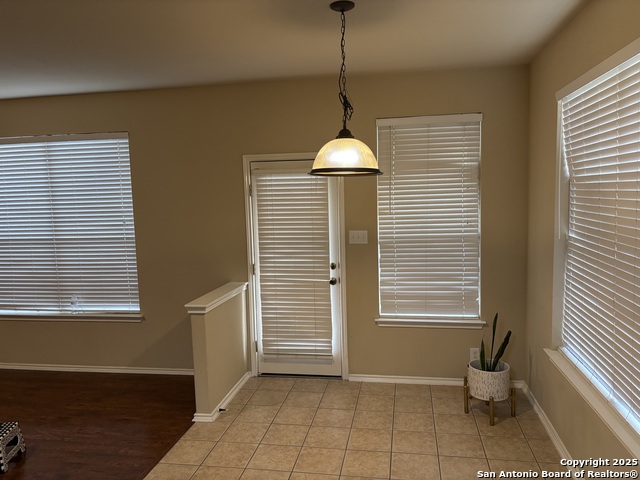 Image 11 of 28 For 320 Apache Ledge