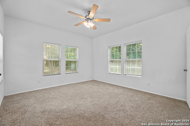 Listing photo id 13 for 634 Bailey Ave