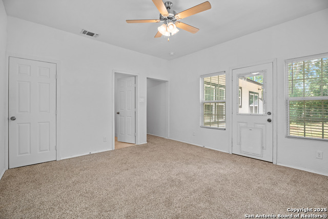 Listing photo id 14 for 634 Bailey Ave
