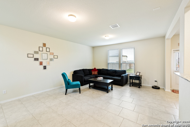 Image 4 of 36 For 10623 Rayburn