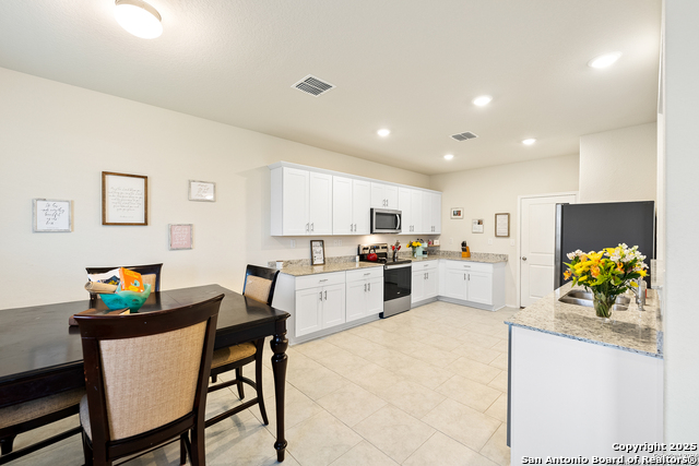 Image 6 of 36 For 10623 Rayburn