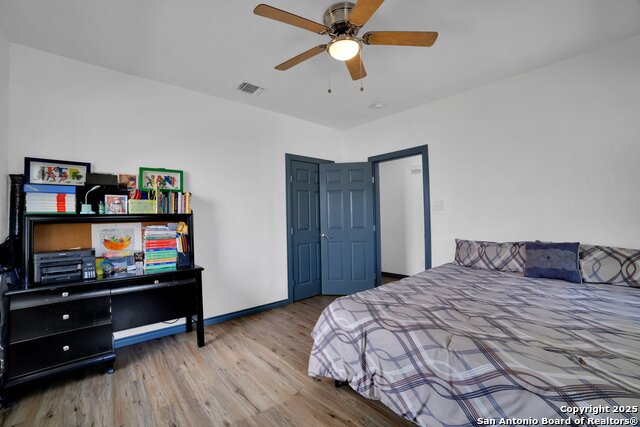 Image 11 of 24 For 1410 Hicks Avenue