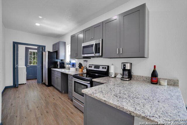 Image 8 of 24 For 1410 Hicks Avenue