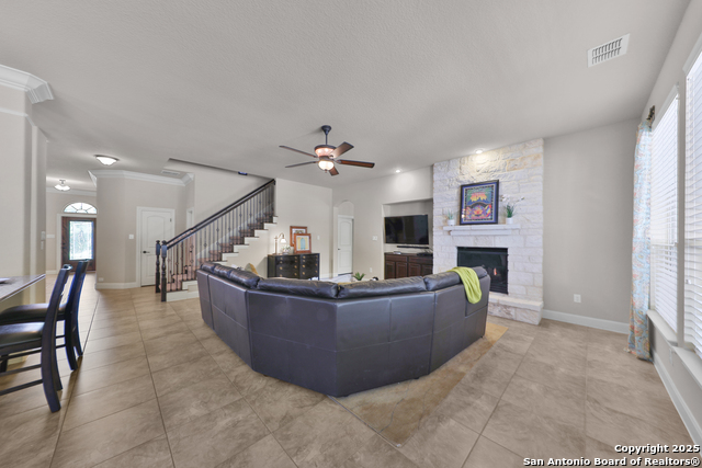 Image 15 of 47 For 10518 Springcroft Ct