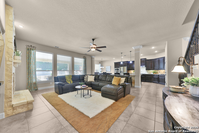 Image 16 of 47 For 10518 Springcroft Ct
