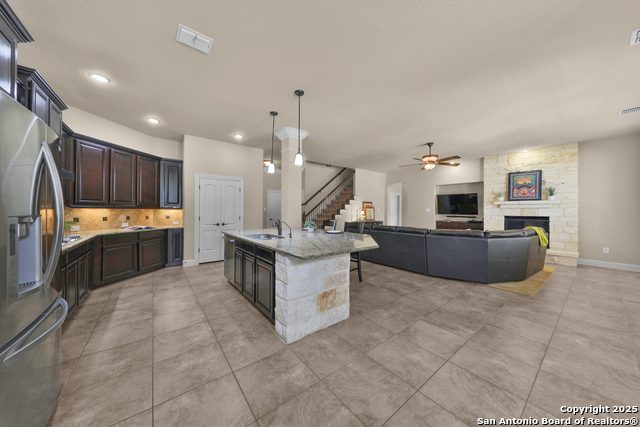 Image 20 of 47 For 10518 Springcroft Ct