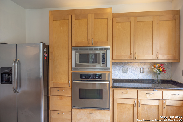 Listing photo id 14 for 317 Saddle Mountain
