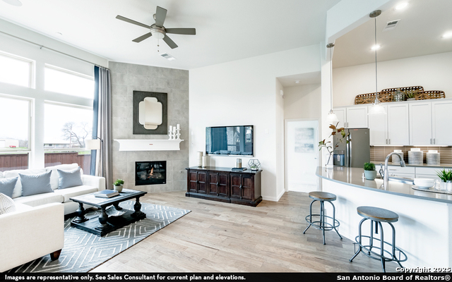 Listing photo id 1 for 162 Ednie Ln