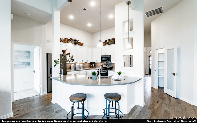 Listing photo id 6 for 162 Ednie Ln