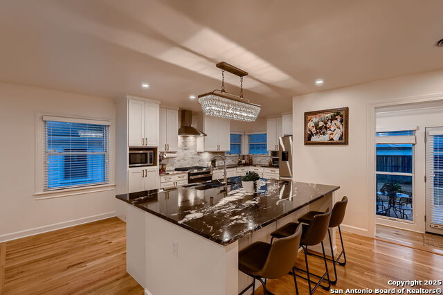 Listing photo id 9 for 325 Canterbury Hill