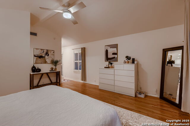 Listing photo id 15 for 325 Canterbury Hill