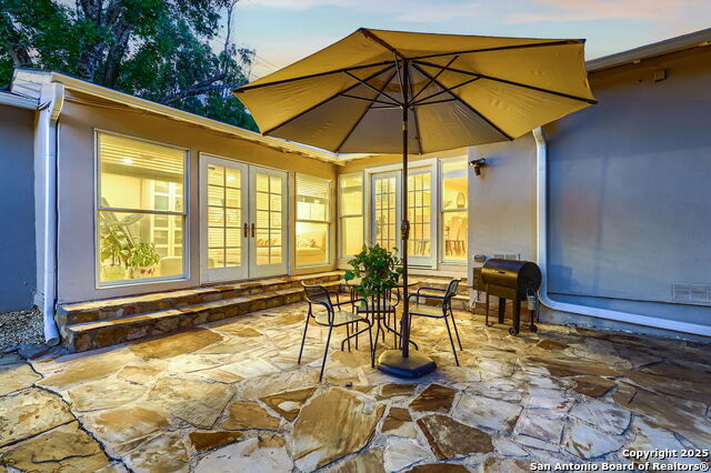 Listing photo id 22 for 325 Canterbury Hill