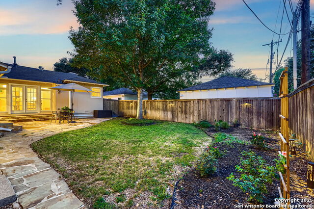Listing photo id 24 for 325 Canterbury Hill
