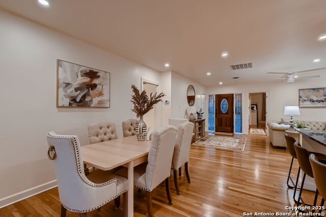 Listing photo id 7 for 325 Canterbury Hill
