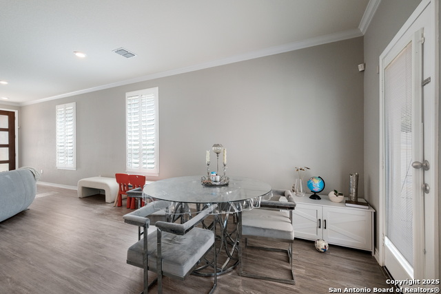 Image 13 of 31 For 5911 Eckhert  129