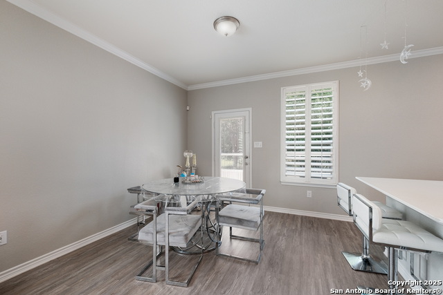 Image 14 of 31 For 5911 Eckhert  129