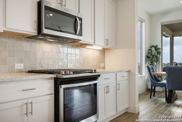 Image 13 of 38 For 1159 Cadogan Squire