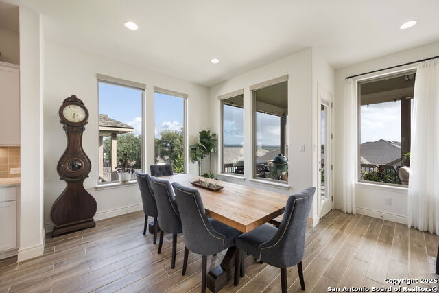 Image 14 of 38 For 1159 Cadogan Squire