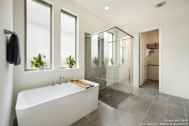 Image 17 of 38 For 1159 Cadogan Squire