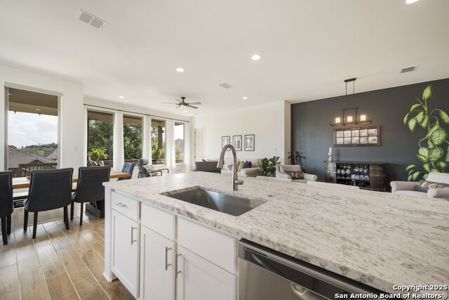 Image 30 of 38 For 1159 Cadogan Squire