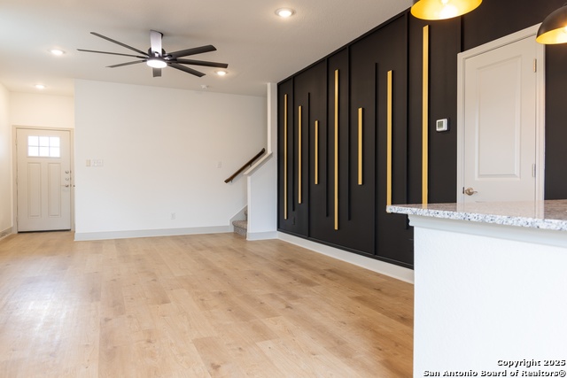 Image 3 of 38 For 7552 Briarwood
