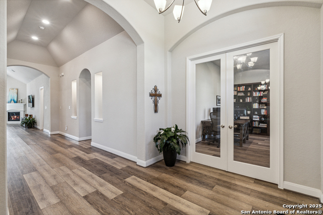Image 12 of 50 For 28759 Balcones Creek
