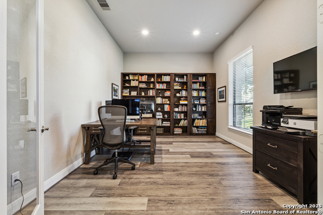 Image 14 of 50 For 28759 Balcones Creek