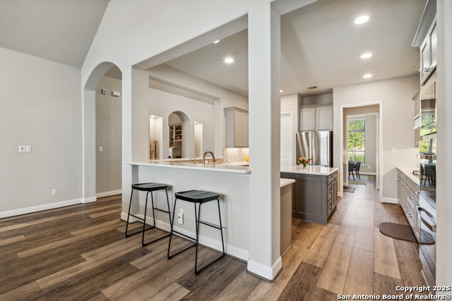 Image 18 of 50 For 28759 Balcones Creek