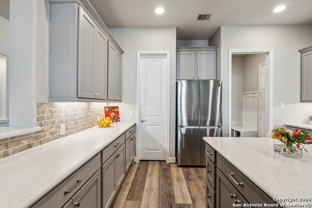 Image 21 of 50 For 28759 Balcones Creek