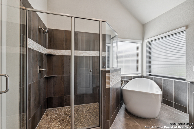 Image 33 of 50 For 28759 Balcones Creek