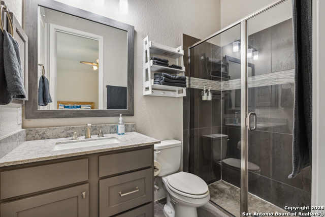 Image 38 of 50 For 28759 Balcones Creek