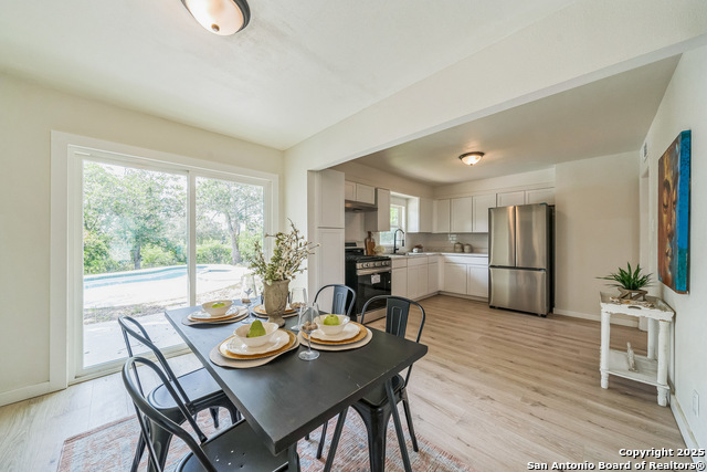 Image 7 of 18 For 503 Pickwell Dr